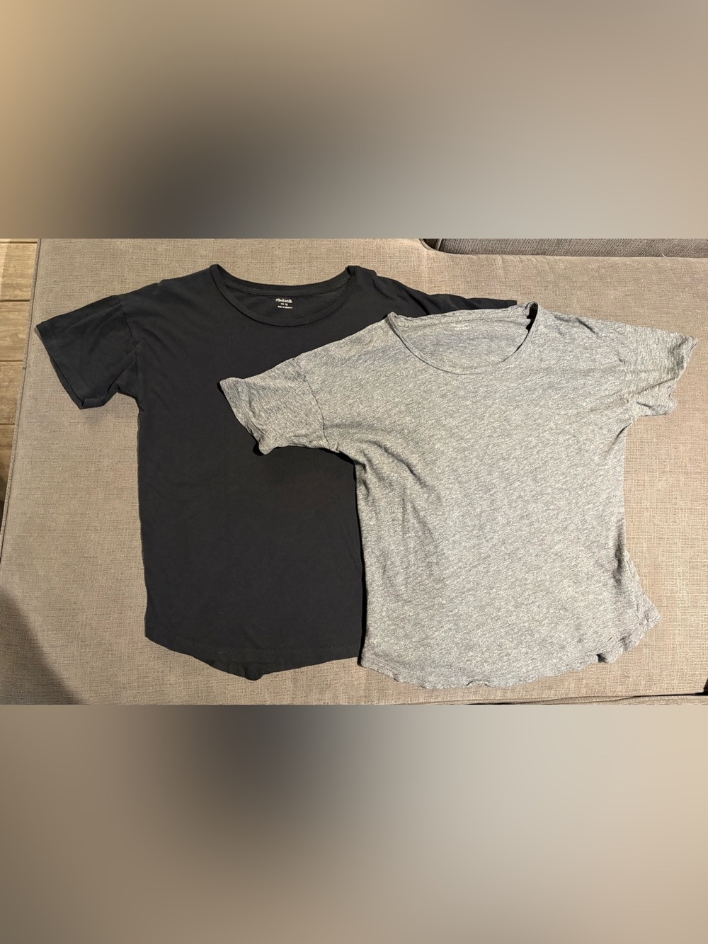 Madewell 2 Whisper Tees Womens Size Medium M